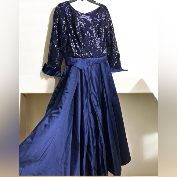 long dress, navy blue, size 2XL - Picture 1 of 7